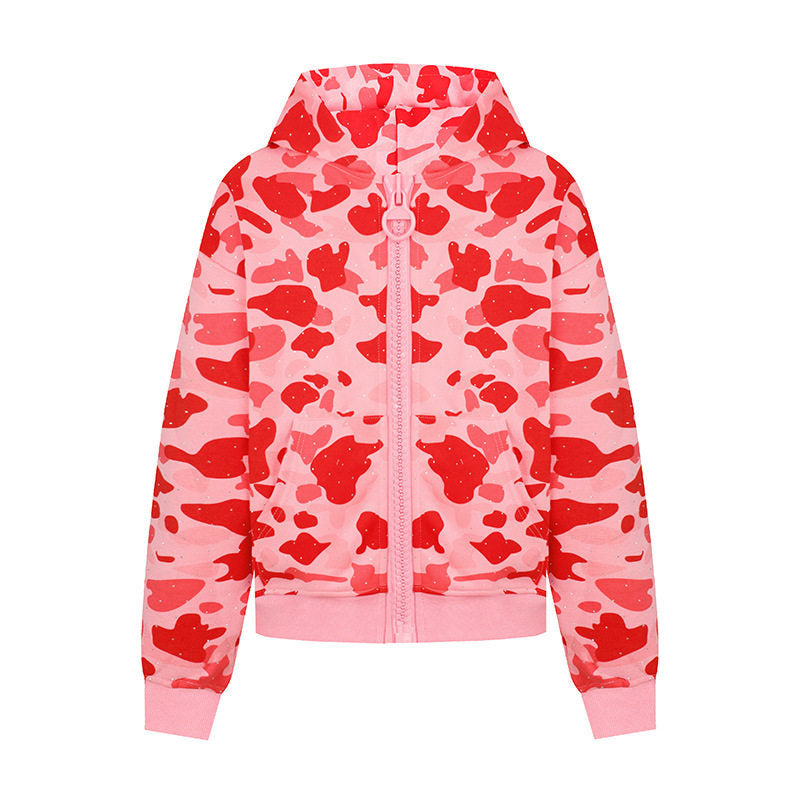 Damen Kapuzenjacke im Camouflage‑Print mit durchgehendem Reißverschluss, Kängurutasche und Rippbündchen Nord Taschen