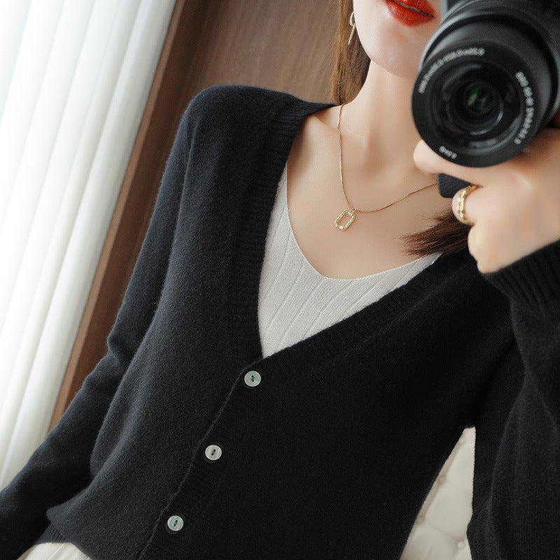 Damen Leichter V‑Ausschnitt-Cardigan aus Kaschmir‑Mix mit feiner Rippkante Nord Taschen