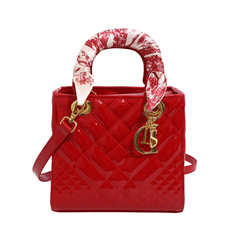 Damen Handtasche mit modischem Tuchdetail Nord Taschen