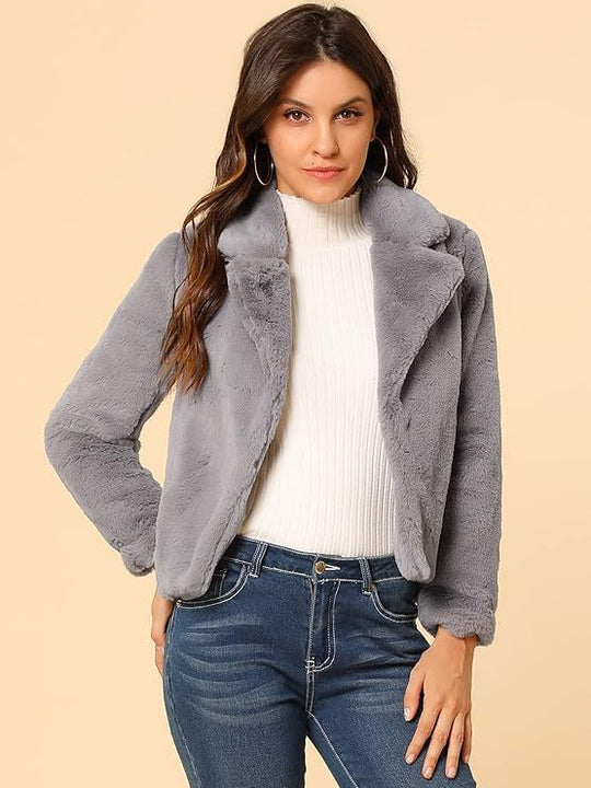 Damen Kurzblouson aus samtigem Faux‑Fur mit fallendem Revers und figurfreundlichem Cropped‑Schnitt Nord Taschen