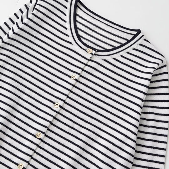 Damen Feinstrick-Cardigan mit maritimem Streifenmuster und Knopfleiste Nord Taschen