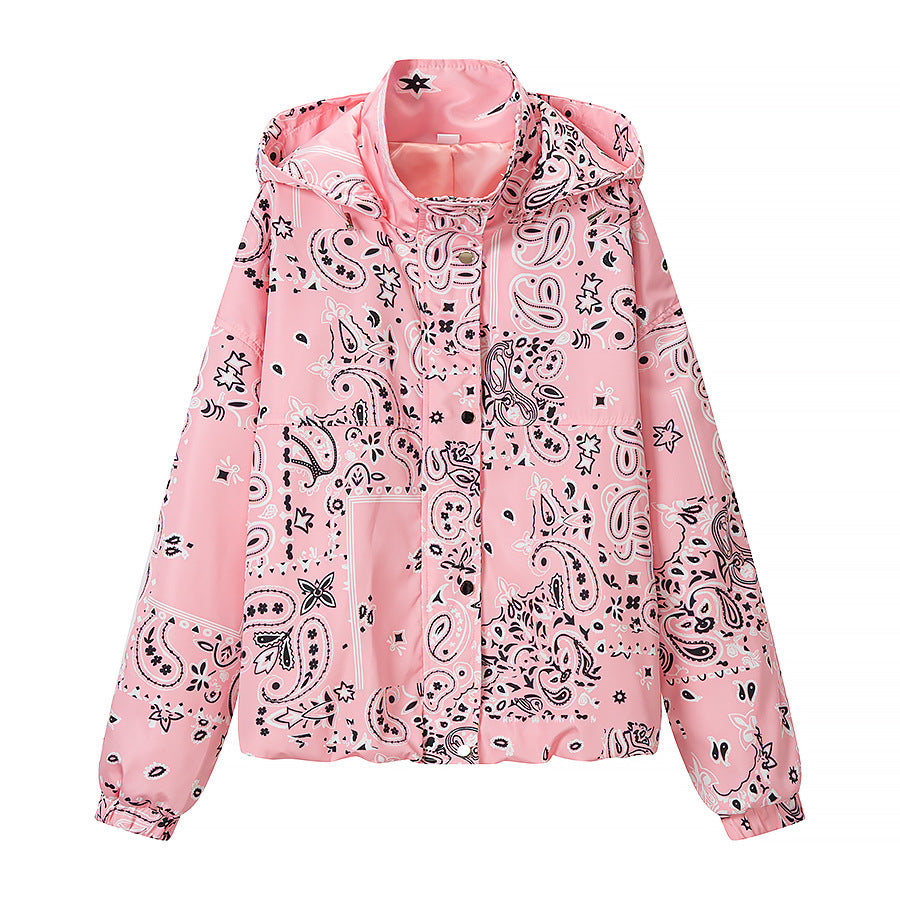Damen Bedruckte Kapuzen-Übergangsjacke mit Bandana‑Print und Kängurutasche Nord Taschen