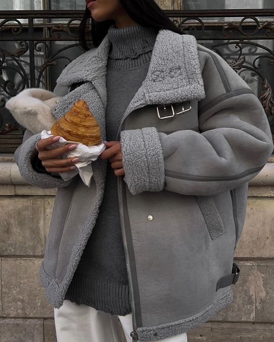 Damen Weit geschnittene Lammfellimitat-Fliegerjacke mit Kunstfellfutter Nord Taschen