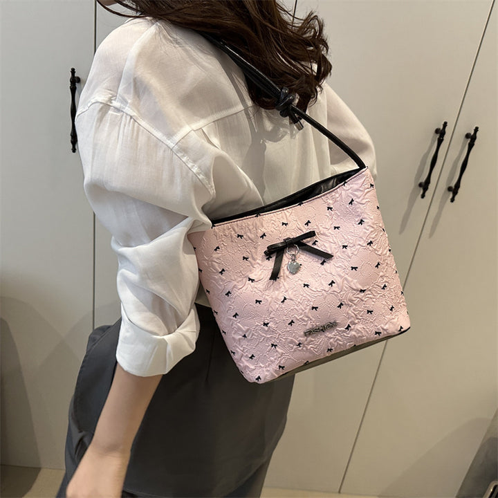 Damen modische Handtasche mit strukturiertem Design Nord Taschen