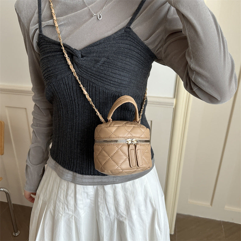 Damen Schultertasche im eleganten, gesteppte Design Nord Taschen
