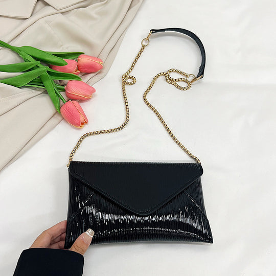 Damen elegante Clutch mit glänzendem Obermaterial Nord Taschen