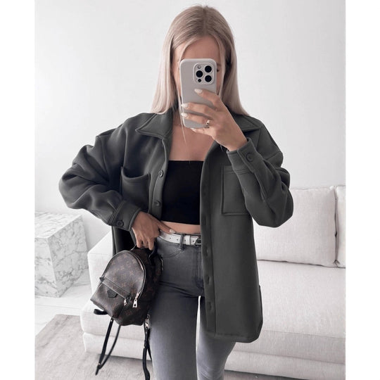 Damen Oversized Hemdjacke Shacket aus weichem Wollmix mit aufgesetzten Brusttaschen Nord Taschen