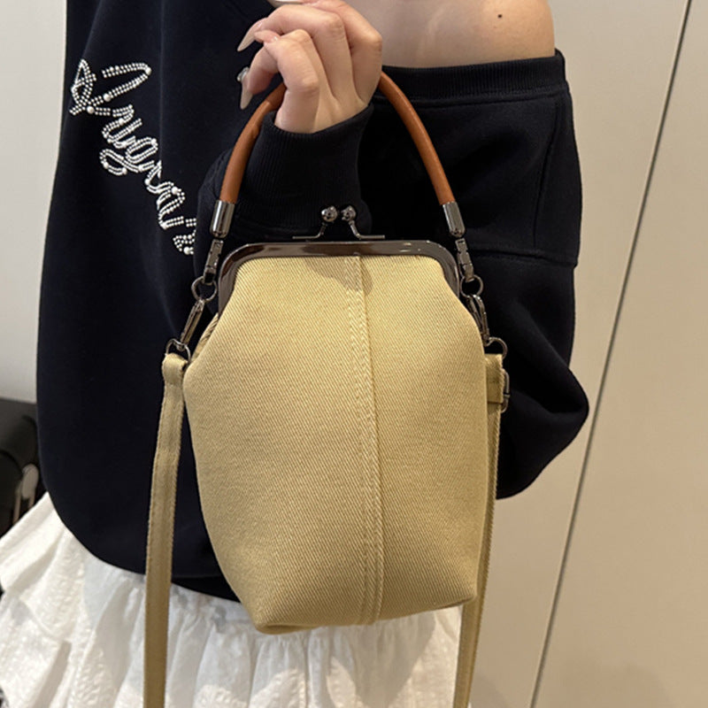 Damen Designer Handtasche im minimalistischen Denim-Stil Nord Taschen