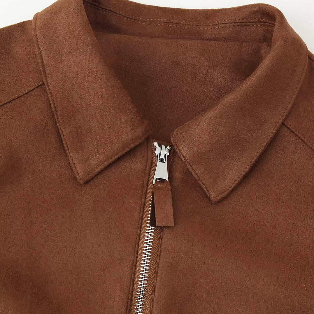 Damen Kurzgeschnittene Veloursoptik-Jacke mit zentralem Reißverschluss und Hemdkragen Nord Taschen
