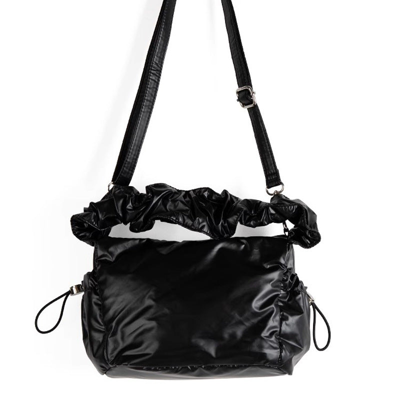 Damen Hobo-Tasche mit elastischem Tragegriff und vielseitigem Innenfächersystem Nord Taschen