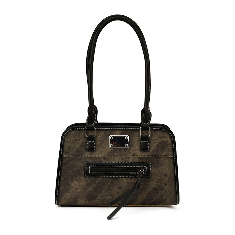 Damen Handtasche mit robustem Stoff und verspieltem Plüschanhänger Nord Taschen
