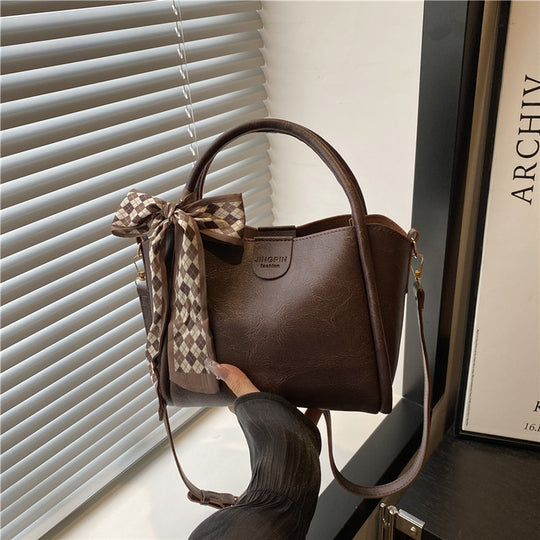 Damen Henkeltasche mit modischem Schleifendetail und abnehmbarem Schulterriemen Nord Taschen