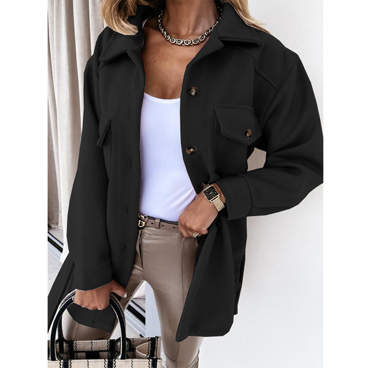 Damen Oversize-Hemdjacke mit praktischen Taschen und modernem Kragen