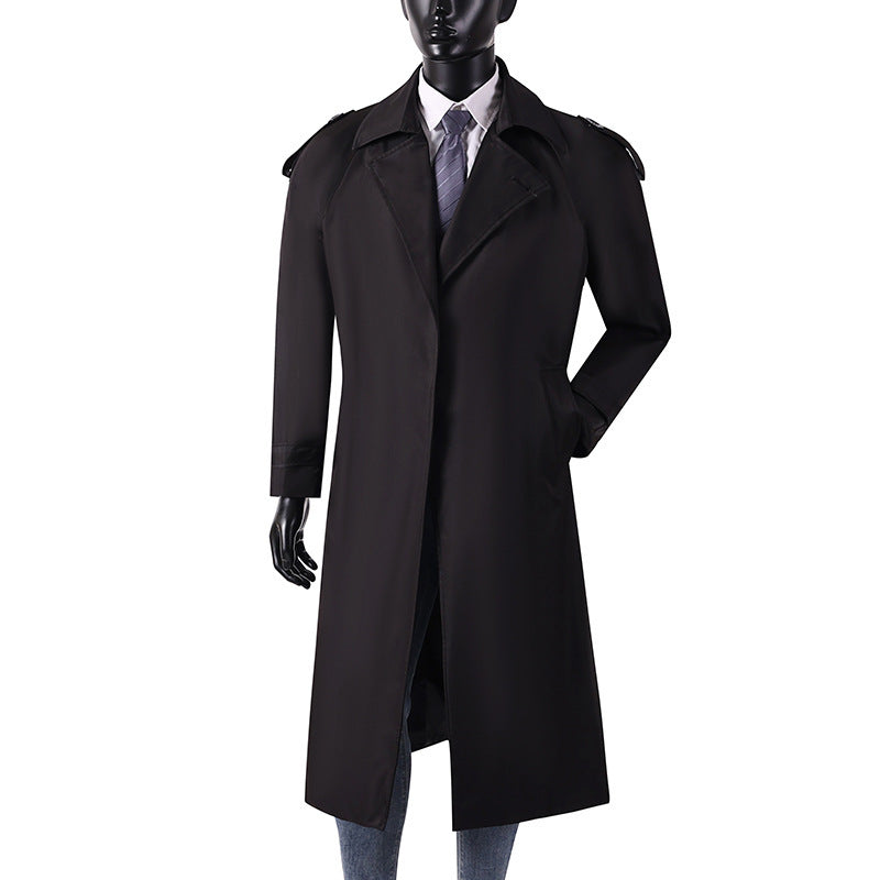 Herren eleganter knie- bis wadenlanger Trenchcoat mit verdeckter Knopfleiste und Schulterklappen Nord Taschen