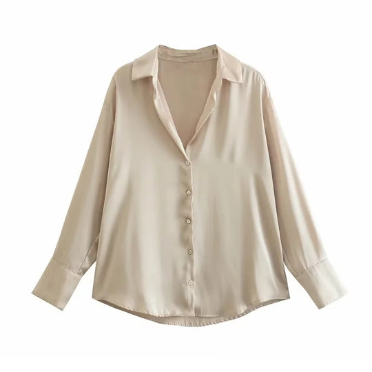 Damen Oversized Satinbluse mit Hemdkragen und breiten Manschetten Nord Taschen