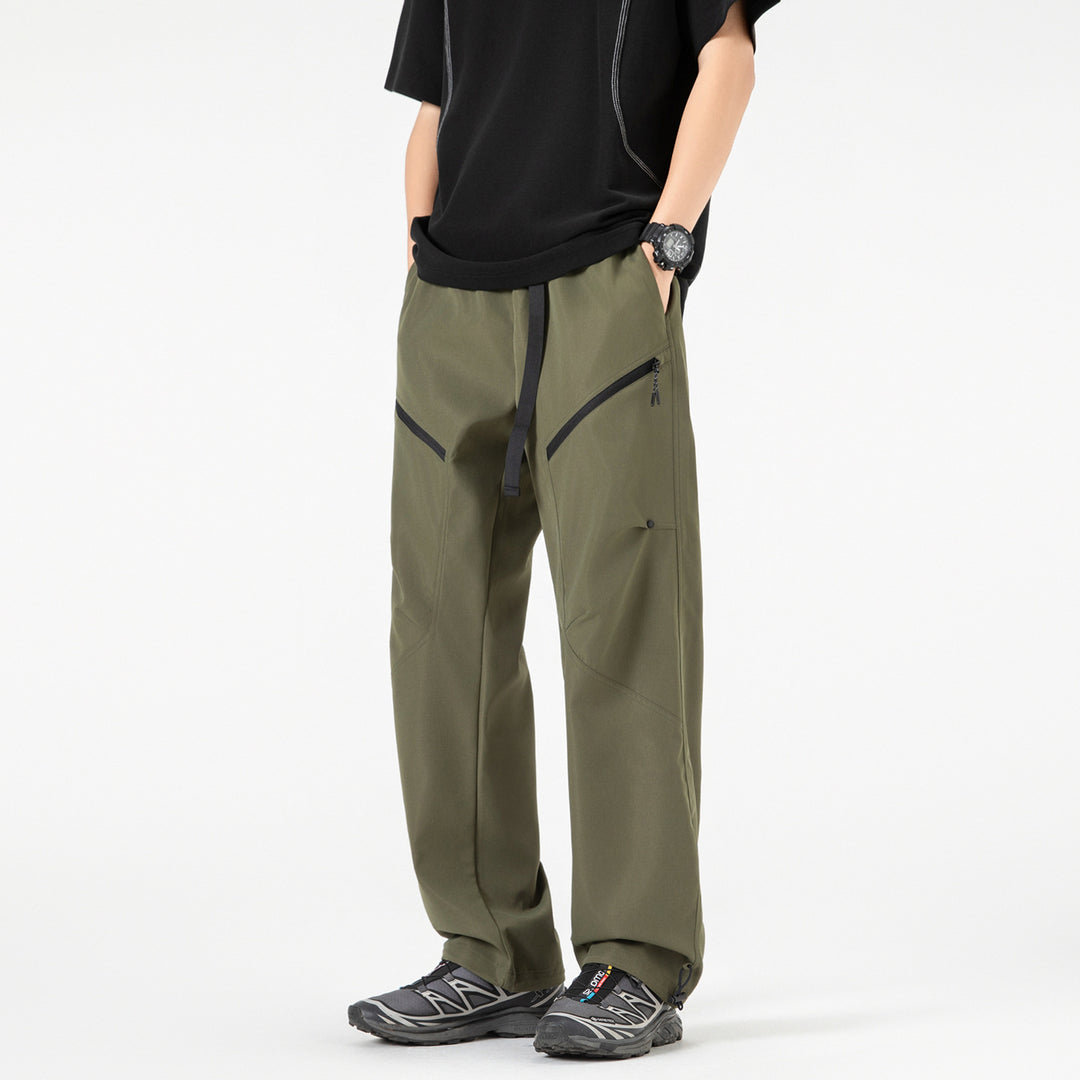 Herren Weite Technical‑Cargo‑Hose mit Tunnelzugbund, verstellbaren Beinabschlüssen und Reißverschlusstaschen Nord Taschen