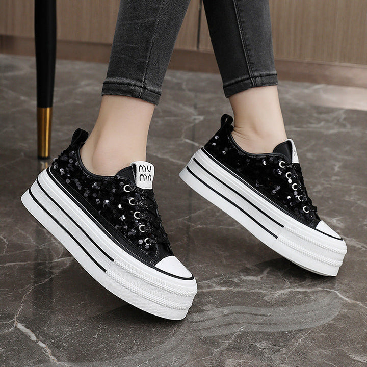 Damen Plateausneaker mit glamourösen Paillettenakzenten