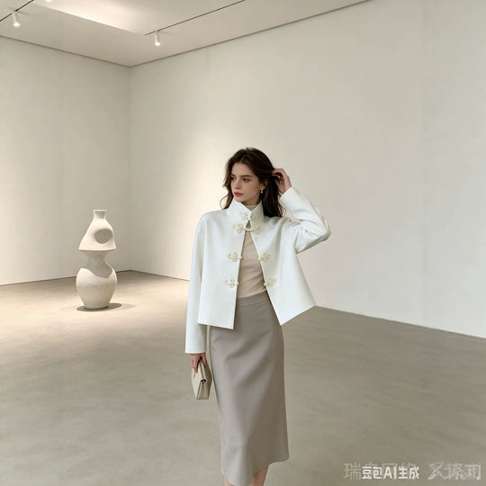 Damen Cropped-Jacke im Mandarin-Stil mit dekorativen Froschverschlüssen und kastigem Schnitt Nord Taschen