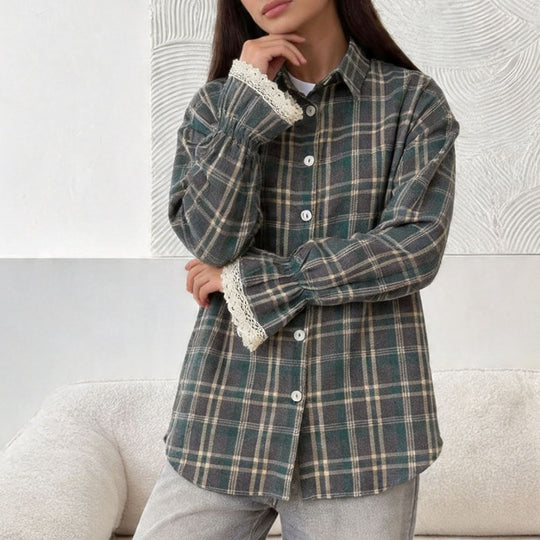 Damen Karo-Hemdbluse mit Spitzenmanschetten und Oversize-Schnitt Nord Taschen