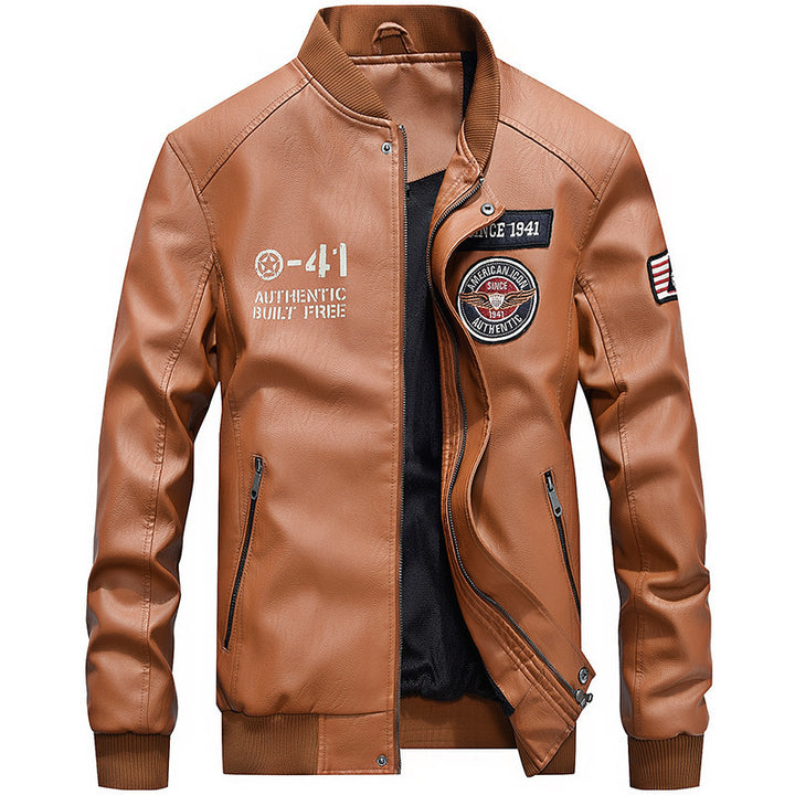Herren  leichte Kunstleder-Bomberjacke im Pilotenstil mit gestickten Patches und verdeckter Reißverschlussleiste Nord Taschen