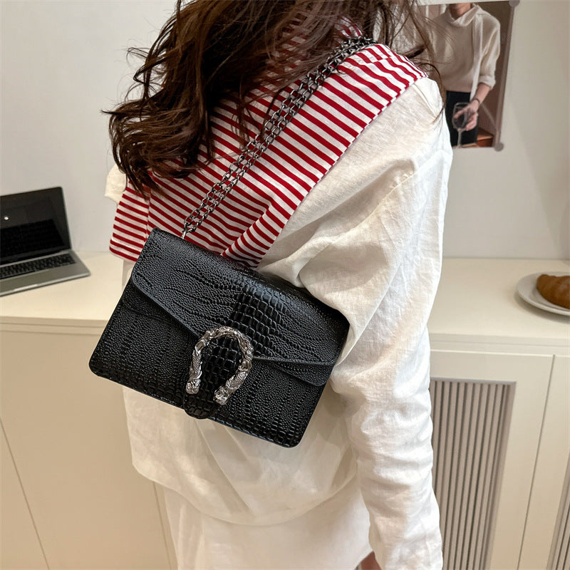 Damen elegante Handtasche mit stilvollem Schlangenverschluss Nord Taschen