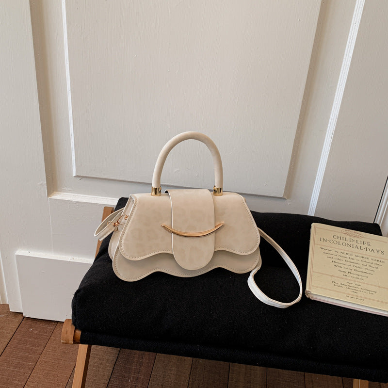 Damen strukturierte Handtasche mit eleganter Klappöffnung Nord Taschen