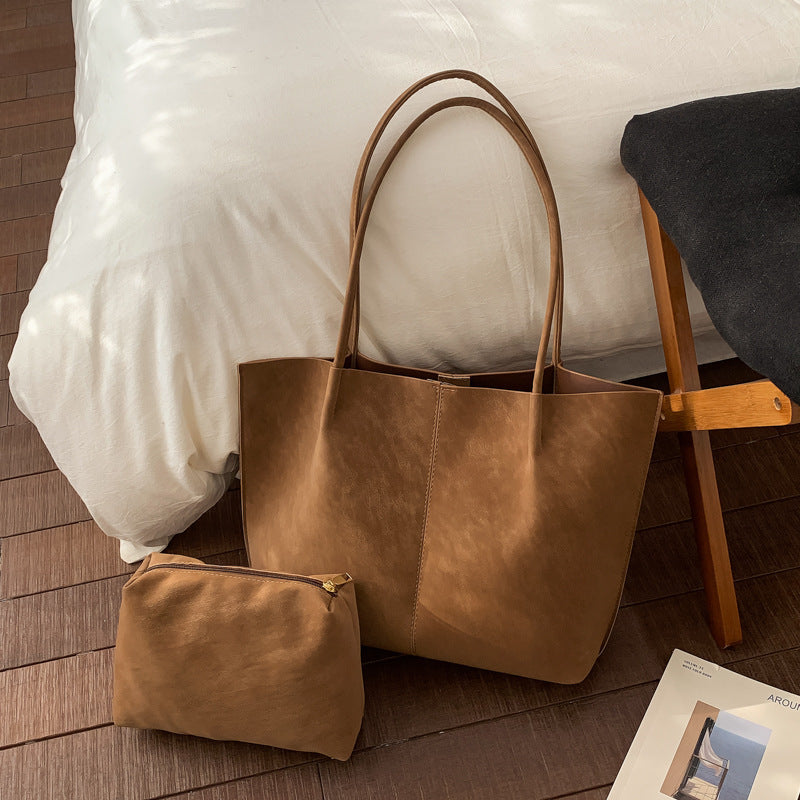 Damen Handtasche im minimalistischen Design mit praktischem Innenfach Nord Taschen