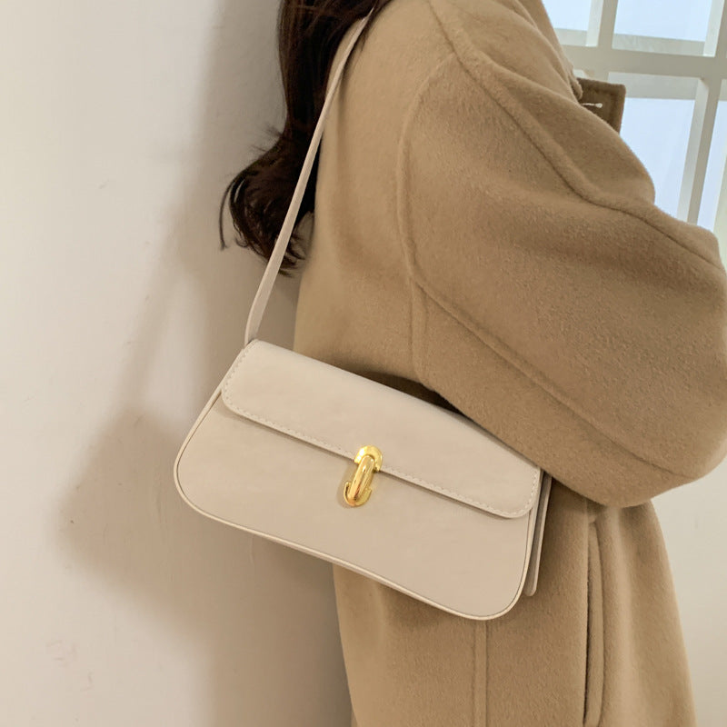 Damen Umhängetasche mit luxuriösem Veloursleder und eleganter Schnappschließe Nord Taschen