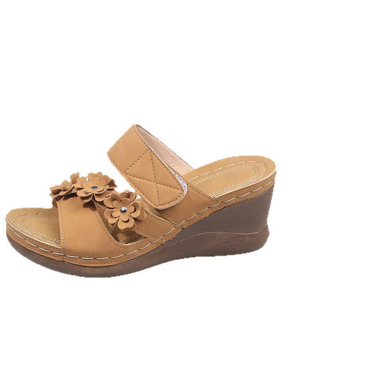 Damen Wedge-Sandaletten mit floralem Dekor und komfortablem Korkfußbett