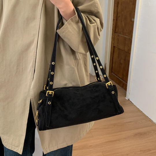 Damen Schultertasche aus hochwertigem Wildleder mit abnehmbaren Riemen Nord Taschen
