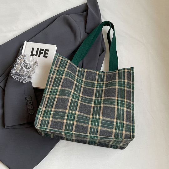 Damen Jute-Tragetasche mit modernem Karomuster und praktischem Innenfach Nord Taschen
