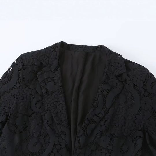 Damen Spitzenblazer mit floraler Lochspitze und femininer Silhouette Nord Taschen