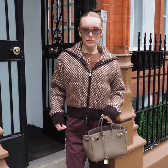 Damen Kurzgeschnittener Strick-Zipcardigan mit Kapuze und Strukturmuster Nord Taschen