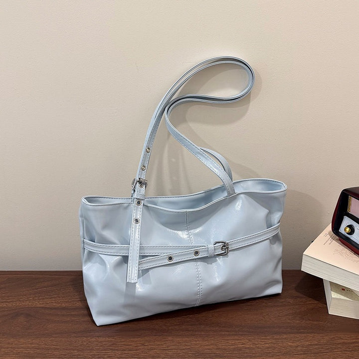 Damen modische Handtasche im stilvollen Design mit praktischen Fächern Nord Taschen