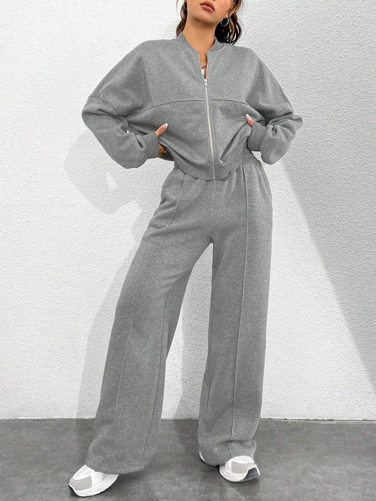 Damen kurze Sweatjacke mit Reißverschluss und High-Waist weitem Jogginghosen-Set Nord Taschen