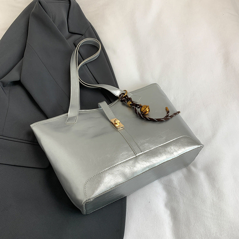 Damen elegante Handtasche mit luxuriösem Lederfinish Nord Taschen
