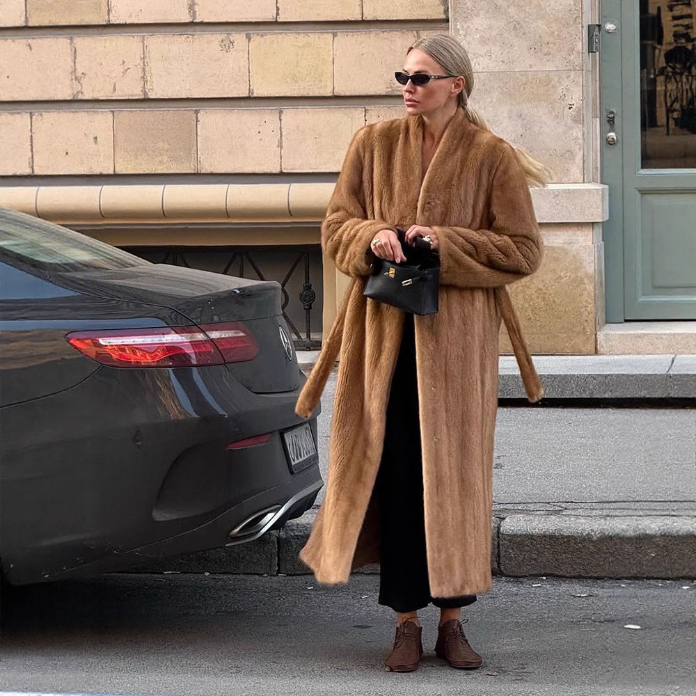 Damen Luxuriöser langer Pelzmantel mit Schalkragen und kaschierendem Oversize-Schnitt Nord Taschen