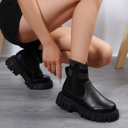 Damen Chunky Chelsea‑Boots mit Strickschaft, Reißverschluss und grober Lug‑Sohle Nord Taschen