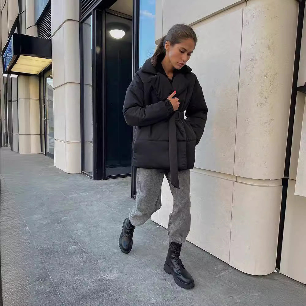 Damen Wattierte Taillierte Steppjacke mit Gürtel und Kapuze Nord Taschen