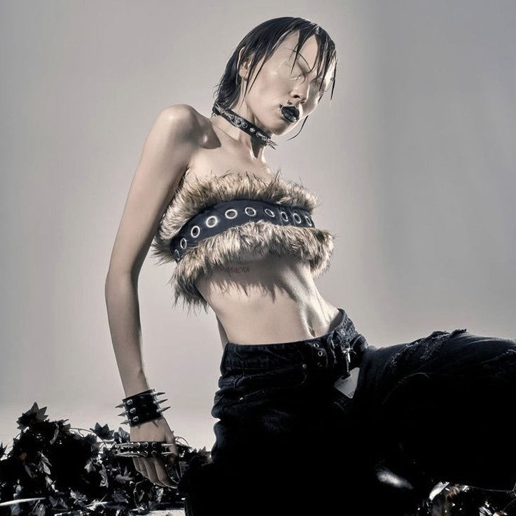 Damen Cropped Bandeau-Top mit Kunstfellbesatz, Ösenlederband und Gothic‑Punk‑Details Nord Taschen