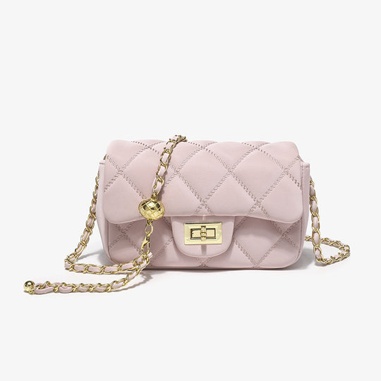Damen elegante Schultertasche mit stilvoller Steppung und markanten Metallakzenten Nord Taschen