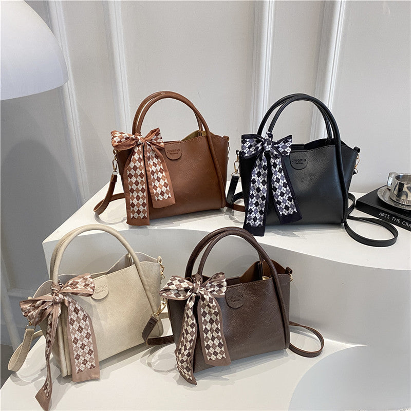 Damen Henkeltasche mit modischem Schleifendetail und abnehmbarem Schulterriemen Nord Taschen