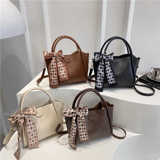 Damen Henkeltasche mit modischem Schleifendetail und abnehmbarem Schulterriemen Nord Taschen