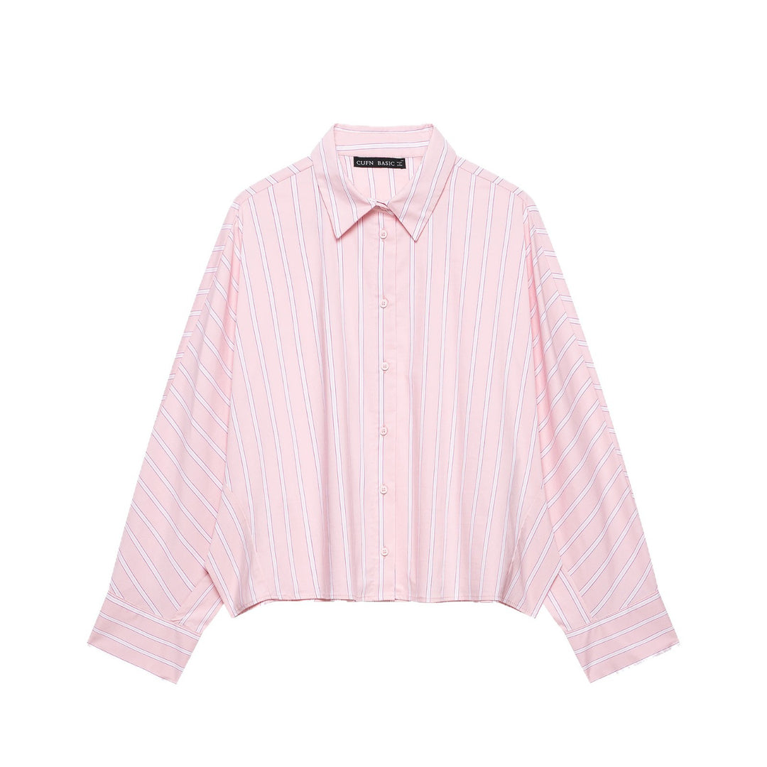 Damen Kurzgeschnittene Oversize‑Hemdbluse mit Nadelstreifen, Hemdkragen und verlängerten Manschetten Nord Taschen