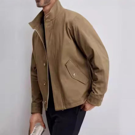 Herren Kurzblouson im Military-Style aus technischem Baumwollmischgewebe mit Stehkragen und verdeckter Reißverschlussblende Nord Taschen