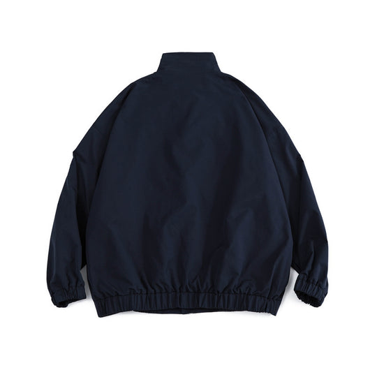 Herren Weit geschnittene leichte Windjacke mit hohem Stehkragen und elastischem Saum Nord Taschen