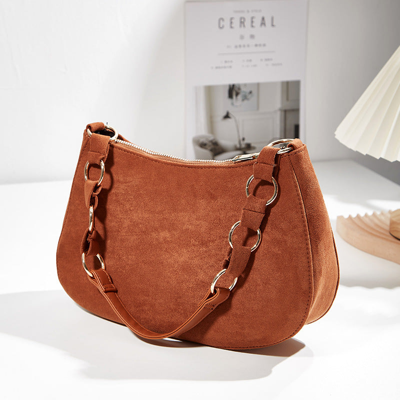 Damen Hobo-Tasche mit elegantem Kettenriemen und geschmeidiger Velours-Oberfläche Nord Taschen