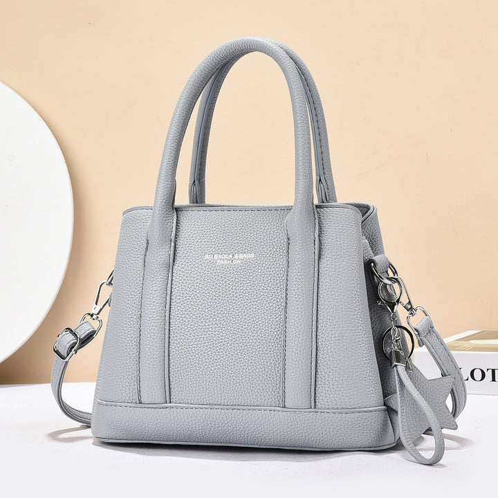 Damen praktische Handtasche mit verstellbarem Tragegurt und robustem Design Nord Taschen