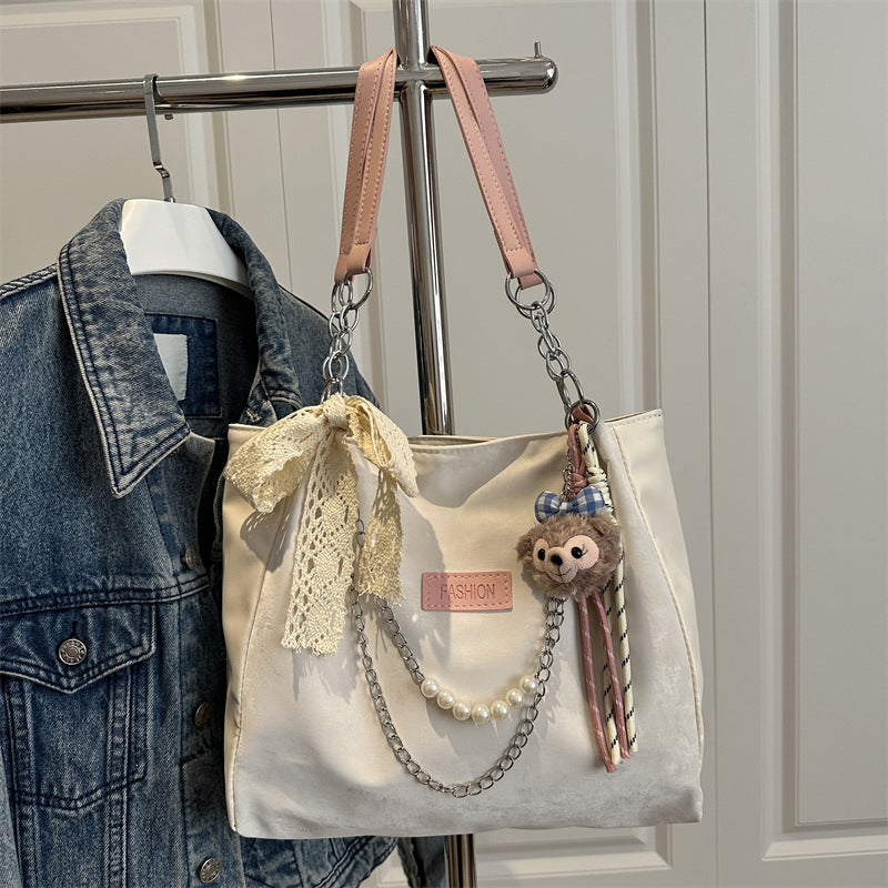 Damen modische Handtasche mit verspieltem Design und eleganten Details Nord Taschen