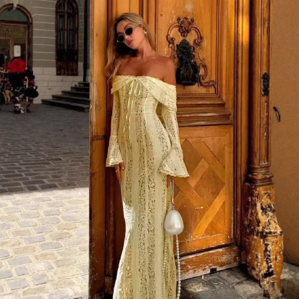 Damen 300+ Maxikleid aus Spitze mit Carmen‑Ausschnitt, ausgestellten Glockenärmeln und figurumspielender Silhouette Nord Taschen